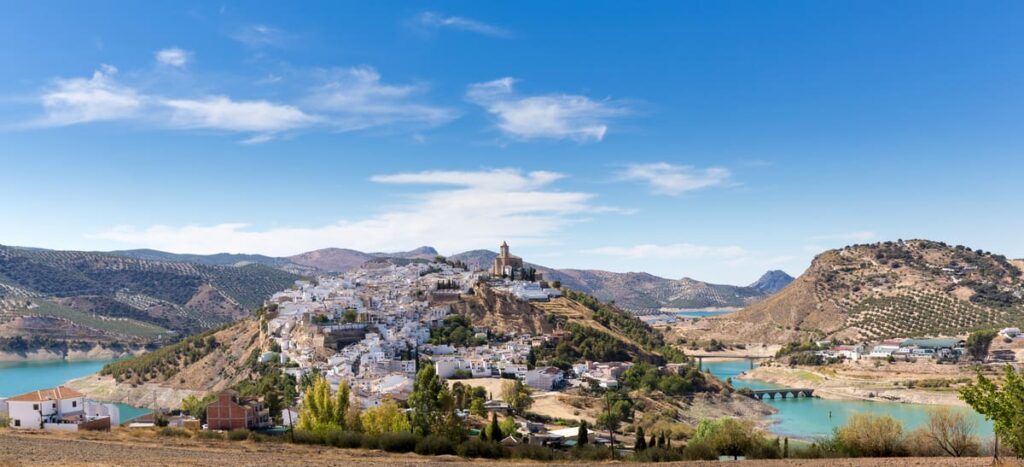 Views from a lookpoint overlooking the town of Iznajar and the surrounding valley