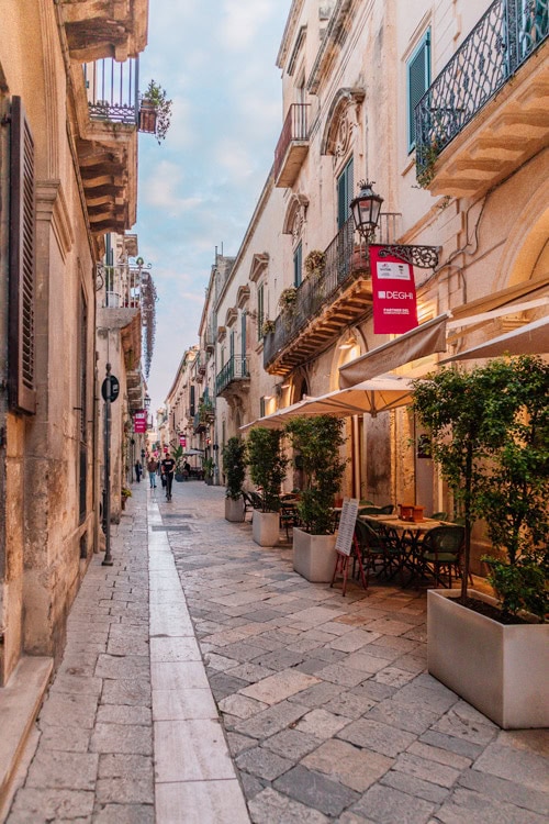 Alley in Lecce old town with restaurants and lights