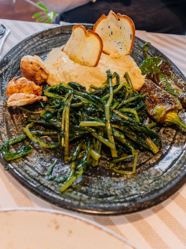 fave e cicoria dish in Puglia