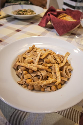 pasta with chickpeas, ciceri e tria, in southern Italy